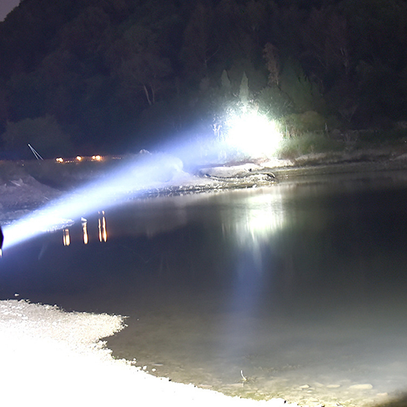 SST40 LED Flashlight Type-C US - مراجعة Edc (Every Day Carry وسعره