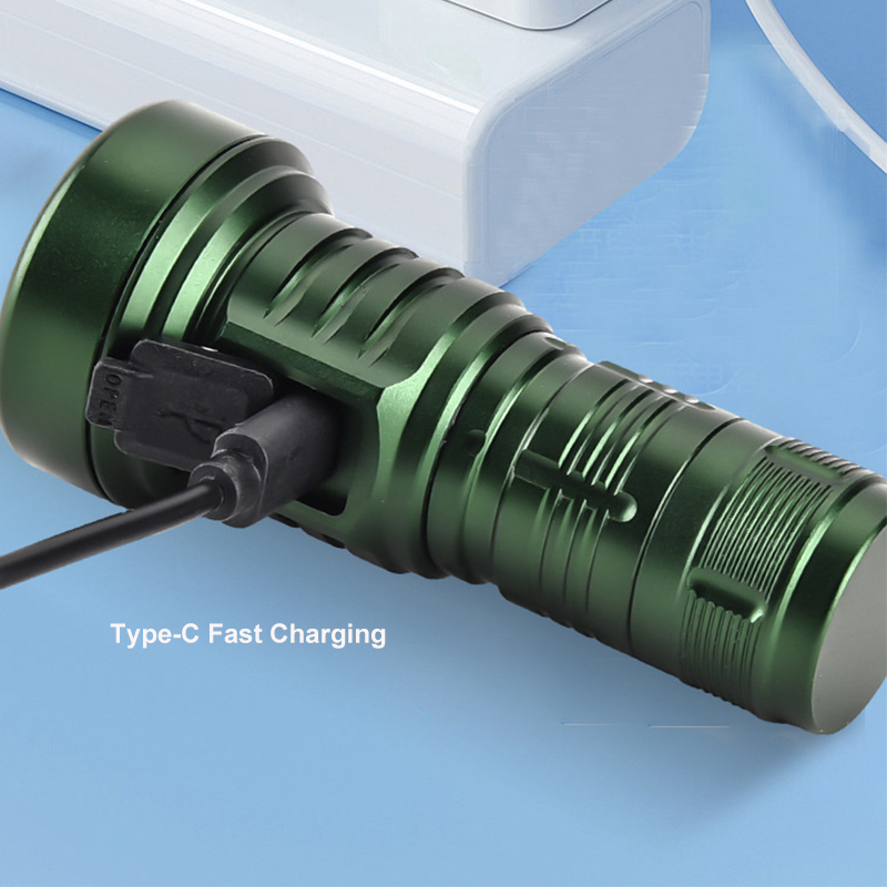 SST40 LED Flashlight Type-C US - مراجعة Edc (Every Day Carry وسعره