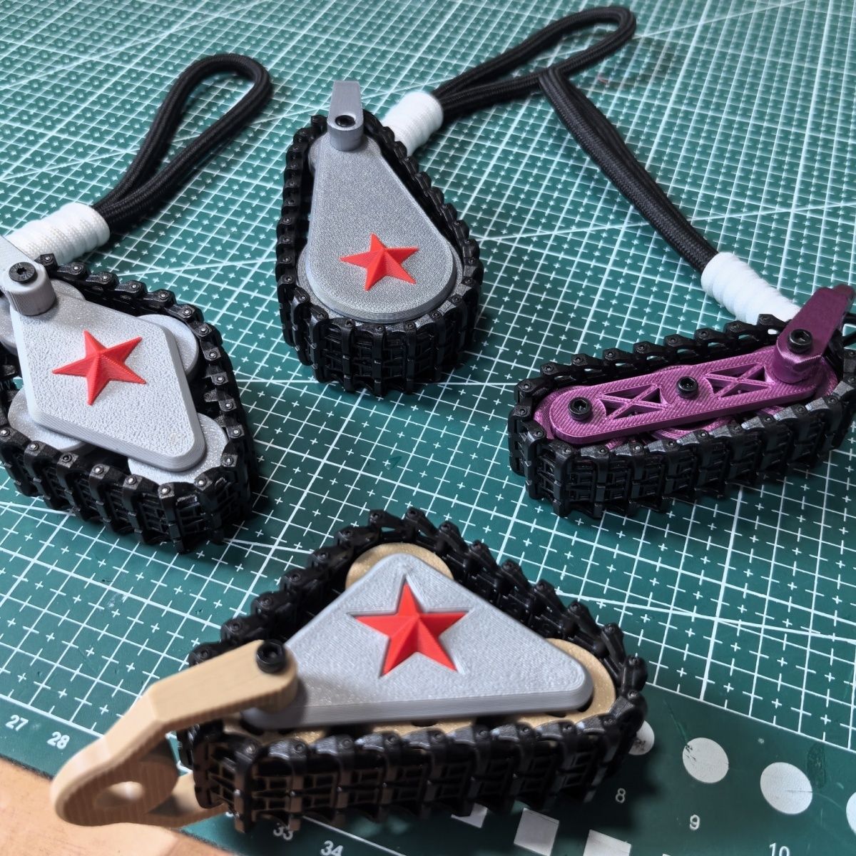 4 Styles！EDC Rotatable Track M - مراجعة Edc Car Carry وسعره