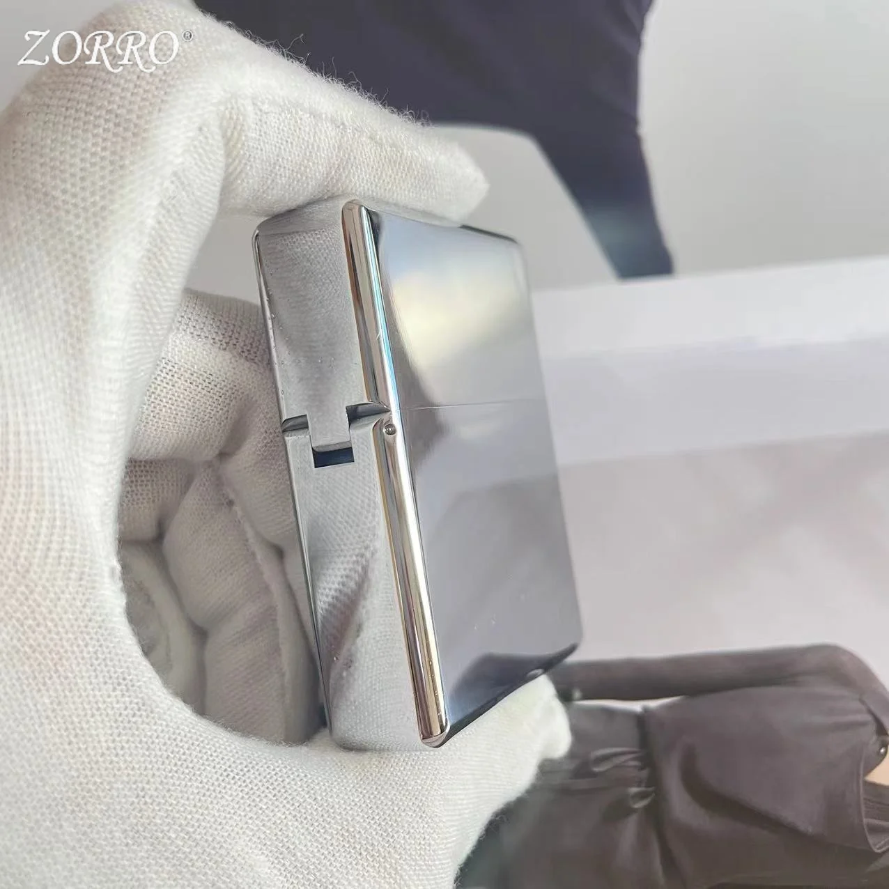 Zorro 912 Retro High End Water - مراجعة Lighter Insert Zippo وسعره